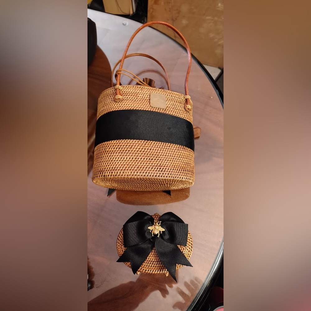 Elegant Bosom Buddy Woven Bag & Clutch with Black Bow and Gold Bee Accent - Picture 2 of 4